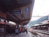 Pensilina binari 5 e 6 stazione di St. Moritz 6 settembre 2002